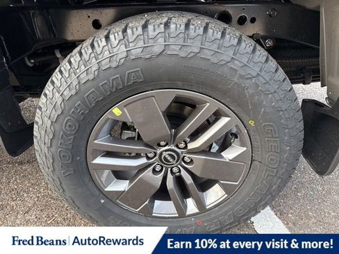 New 2026 Nissan Frontier SV w/ SV Convenience Package image 6