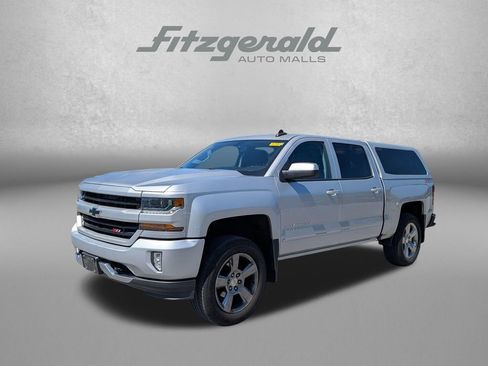 Used 2018 Chevrolet Silverado 1500 LT w/ All Star Edition AWD/4WD image 2