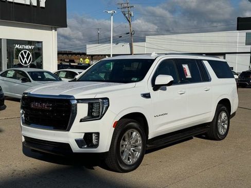 Used 2022 GMC Yukon XL SLE AWD/4WD image 1