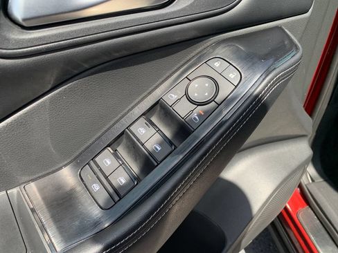 Used 2025 Nissan Rogue SV FWD image 20