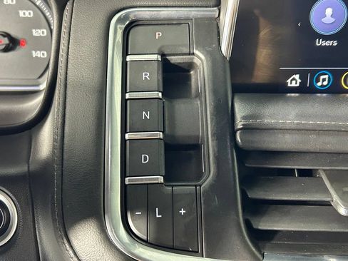 Used 2021 Chevrolet Suburban LS w/ Driver Alert Package RWD image 23