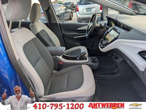 Used 2018 Chevrolet Bolt LT image 11