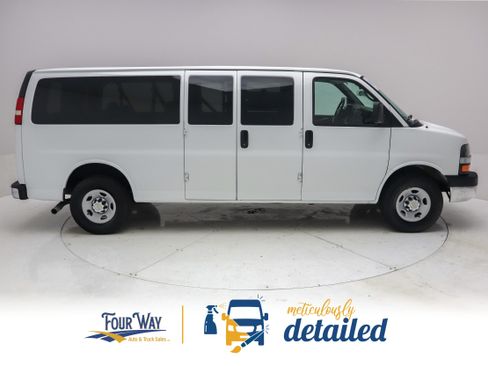 Used 2014 Chevrolet Express 3500 LT w/ LT Preferred Equipment Group RWD image 2