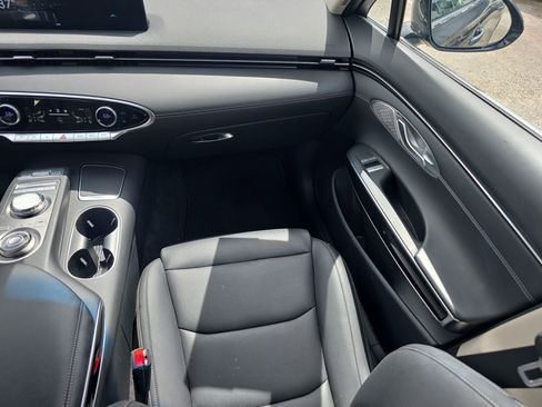 Used 2025 Genesis GV70 2.5T image 21