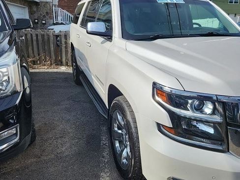 Used 2017 Chevrolet Suburban Premier image 3