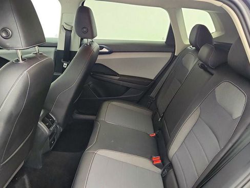 Used 2024 Volkswagen Taos SE image 20