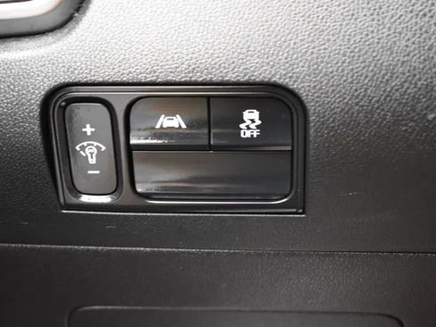 Used 2023 Kia Sorento LX FWD image 22