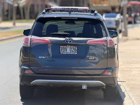 Used 2017 Toyota RAV4 XLE FWD image 4