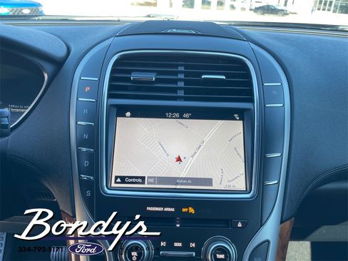 Used 2019 Lincoln Nautilus Reserve image 5