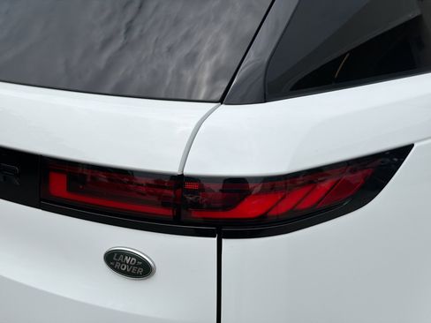 Used 2023 Land Rover Range Rover Sport SE Dynamic AWD/4WD image 25