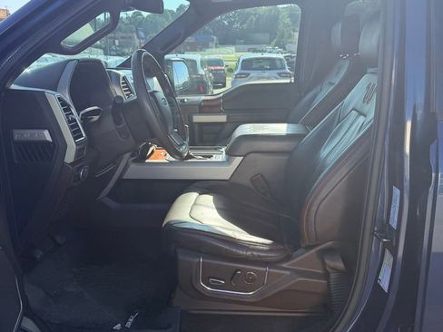 Used 2016 Ford F150 King Ranch w/ Equipment Group 601A Luxury AWD/4WD image 9