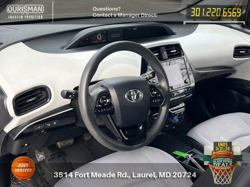 Used 2022 Toyota Prius LE image 19