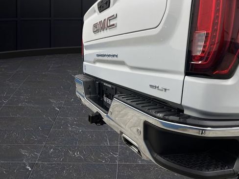 Used 2023 GMC Sierra 1500 SLT w/ SLT Premium Plus Package image 38
