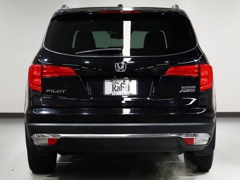 Used 2016 Honda Pilot Touring image 12