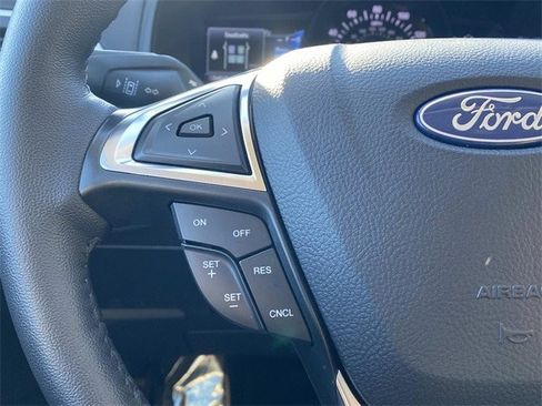 Used 2024 Ford Edge SEL image 59
