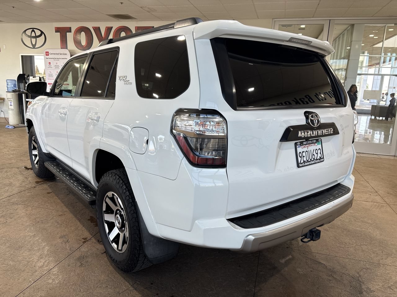 Used 2021 Toyota 4Runner TRD Off-Road Premium AWD/4WD image 8