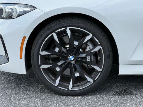 Used 2026 BMW 330i xDrive Sedan w/ M Sport Package AWD/4WD image 13