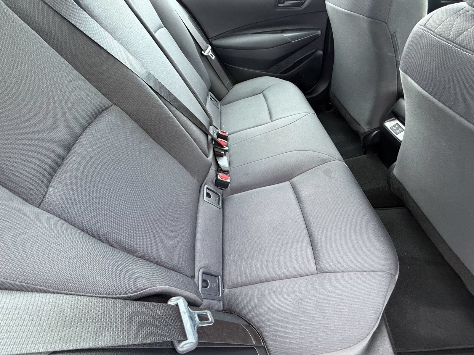 Used 2026 Toyota Corolla LE FWD image 33