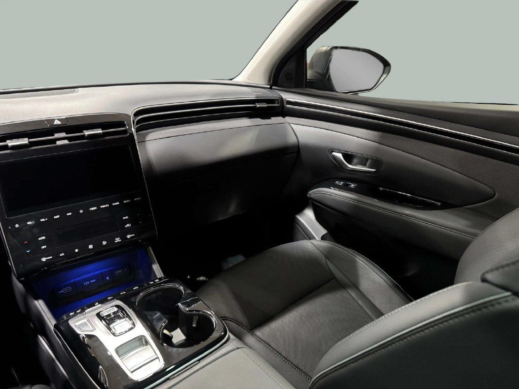 Used 2024 Hyundai Tucson Limited FWD image 22
