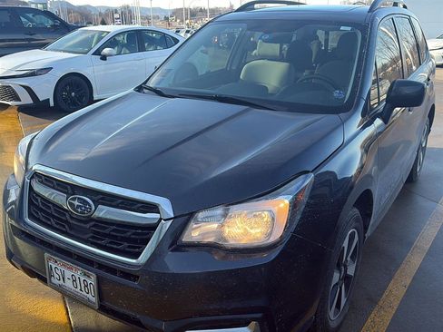 Used 2017 Subaru Forester 2.5i Premium w/ All-Weather Package image 21