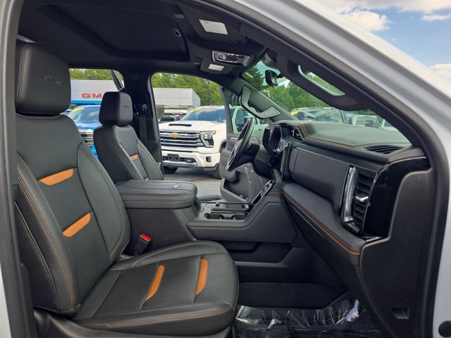 Used 2024 GMC Sierra 2500 AT4 w/ AT4 Premium Plus Package AWD/4WD image 11