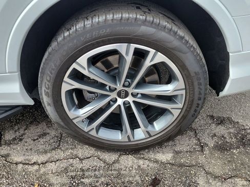 Used 2025 Audi Q7 2.0T Premium Plus w/ Premium Plus Package image 5