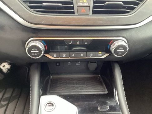 Used 2023 Nissan Altima 2.5 SL AWD/4WD image 29