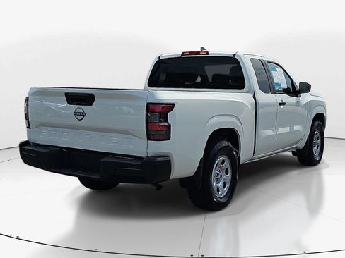 Used 2024 Nissan Frontier S RWD image 6