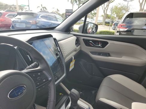 Used 2025 Subaru Forester Limited image 21