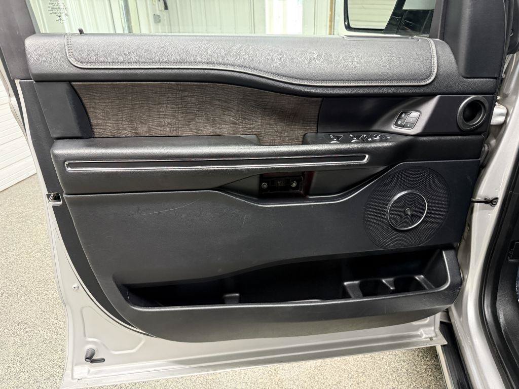 Used 2018 Ford Expedition Max Limited w/ Equipment Group 302A AWD/4WD image 26