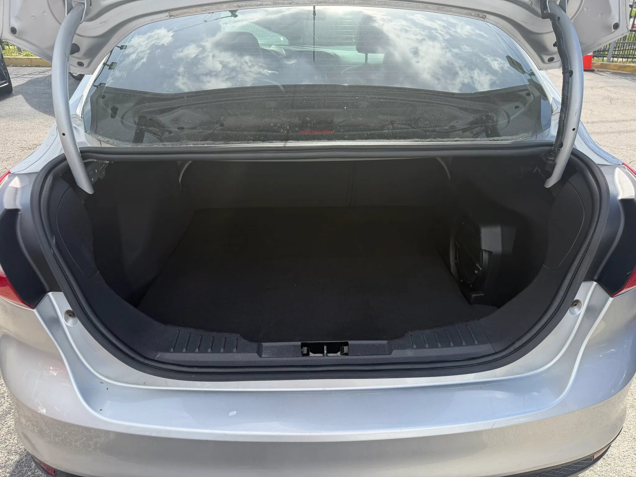 Used 2014 Ford Focus SE w/ Equipment Group 201A FWD image 15