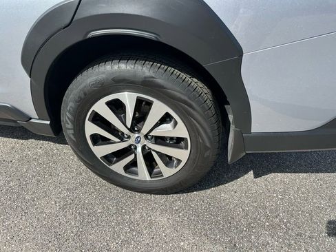 Used 2025 Subaru Outback Limited image 10