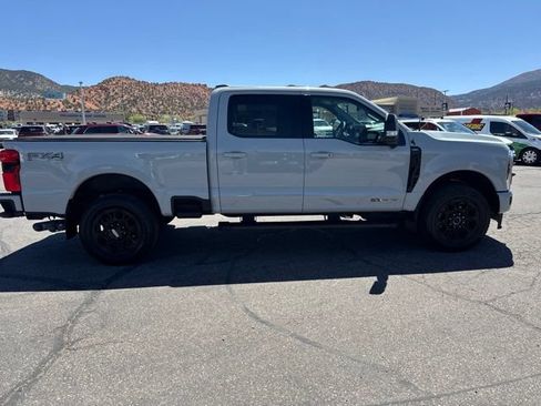 Used 2025 Ford F250 Lariat w/ Black Appearance Package AWD/4WD image 4