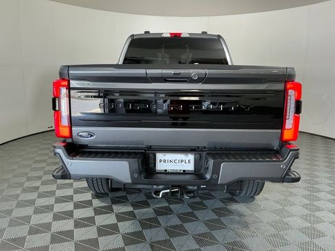 Used 2025 Ford F250 Platinum AWD/4WD image 6