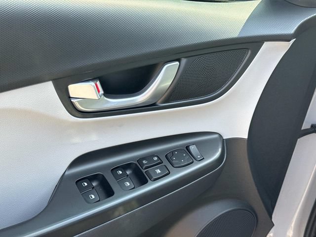 Used 2022 Hyundai Kona SEL w/ Convenience Package FWD image 26