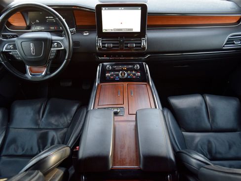 Used 2019 Lincoln Navigator L Reserve AWD/4WD image 7