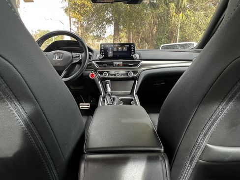 Used 2019 Honda Accord Sport image 36