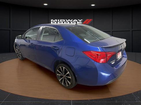 Used 2017 Toyota Corolla L FWD image 3