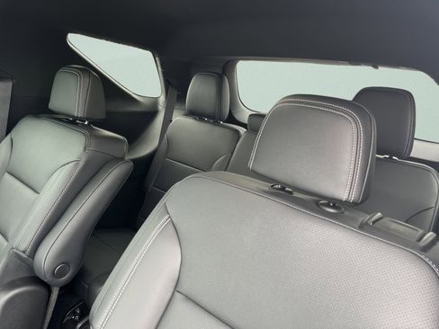 New 2026 Chevrolet Traverse LT w/ Midnight/Sport Edition AWD/4WD image 23