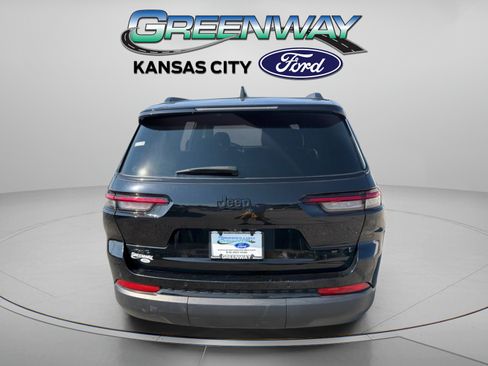 Used 2024 Jeep Grand Cherokee L Laredo AWD/4WD image 7