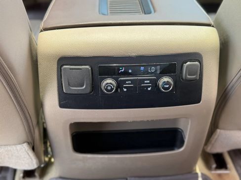 Used 2017 Chevrolet Tahoe Premier RWD image 34