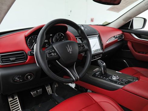 Certified 2023 Maserati Levante Modena AWD/4WD image 18