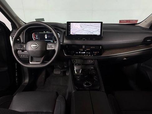 Used 2026 Nissan Rogue Platinum w/ Platinum Premium Package AWD/4WD image 15