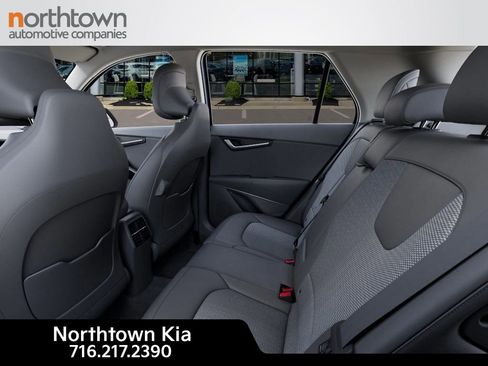 New 2025 Kia Niro EX image 19