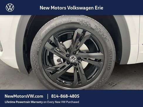 New 2026 Volkswagen Atlas Cross Sport SEL R-Line AWD/4WD image 12