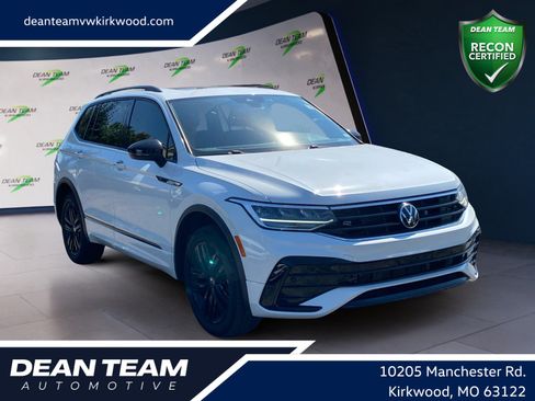 Used 2022 Volkswagen Tiguan SE R-Line AWD/4WD image 1