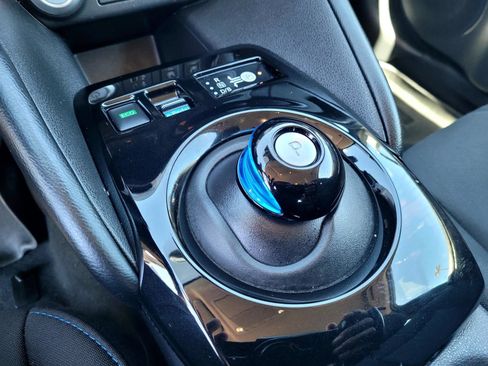 Used 2024 Nissan Leaf SV Plus FWD image 25
