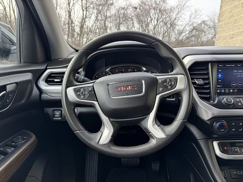 Used 2023 GMC Acadia SLE w/ Driver Convenience Package AWD/4WD image 7