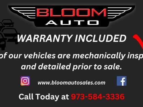 Used 2011 Jeep Wrangler Rubicon w/ Dual Top Group AWD/4WD image 15