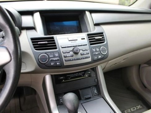 Used 2010 Acura RDX SH-AWD image 11